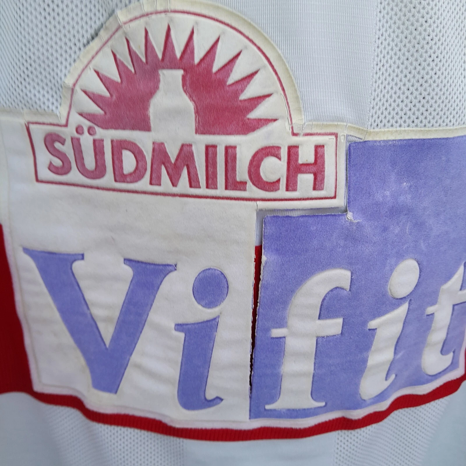 VFB Stuttgart 1996-97 home football shirt/ jersey. Large mens - Image 3