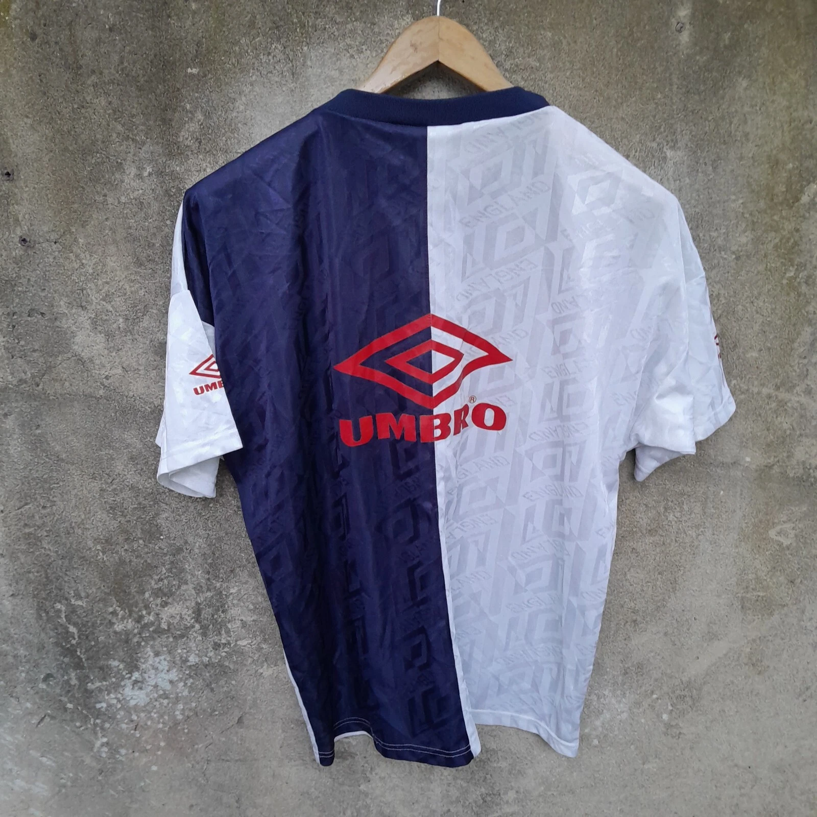 Vintage England 1992-94 training football shirt / jersey, medium mens. Rare - Image 4