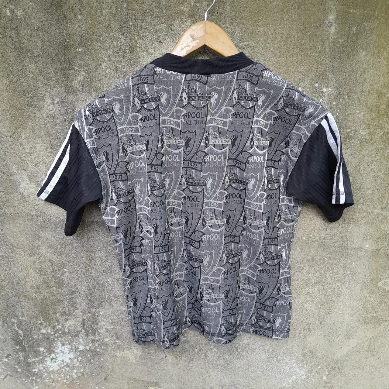 Vintage Liverpool Adidas training football jersey shirt. XS mens - Image 5