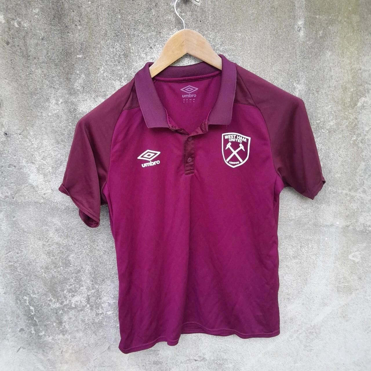 West Ham United 2017-18 home polo football shirt / jersey. Medium mens.