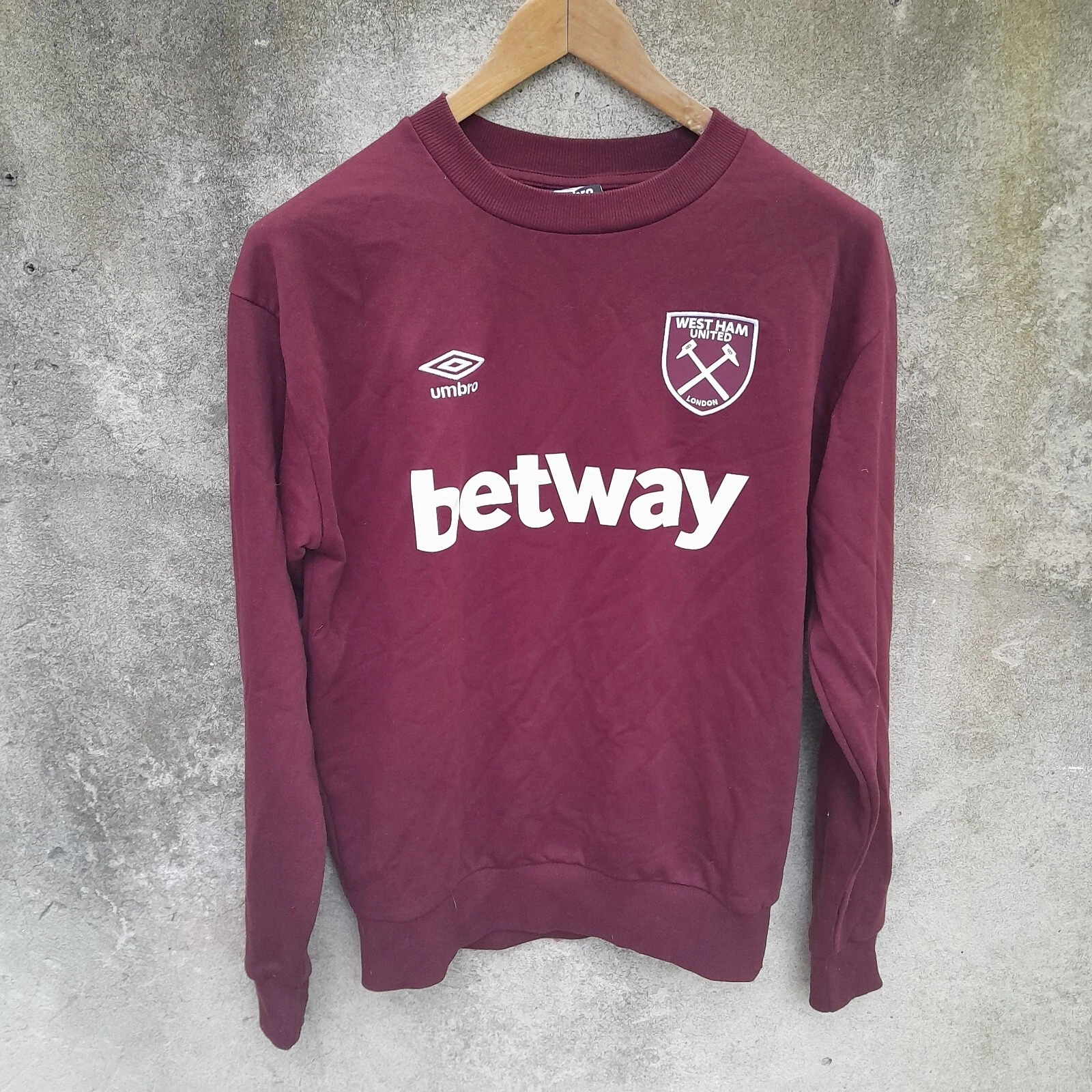 West Ham United home football sweatshirt/ jumper. Small mens.