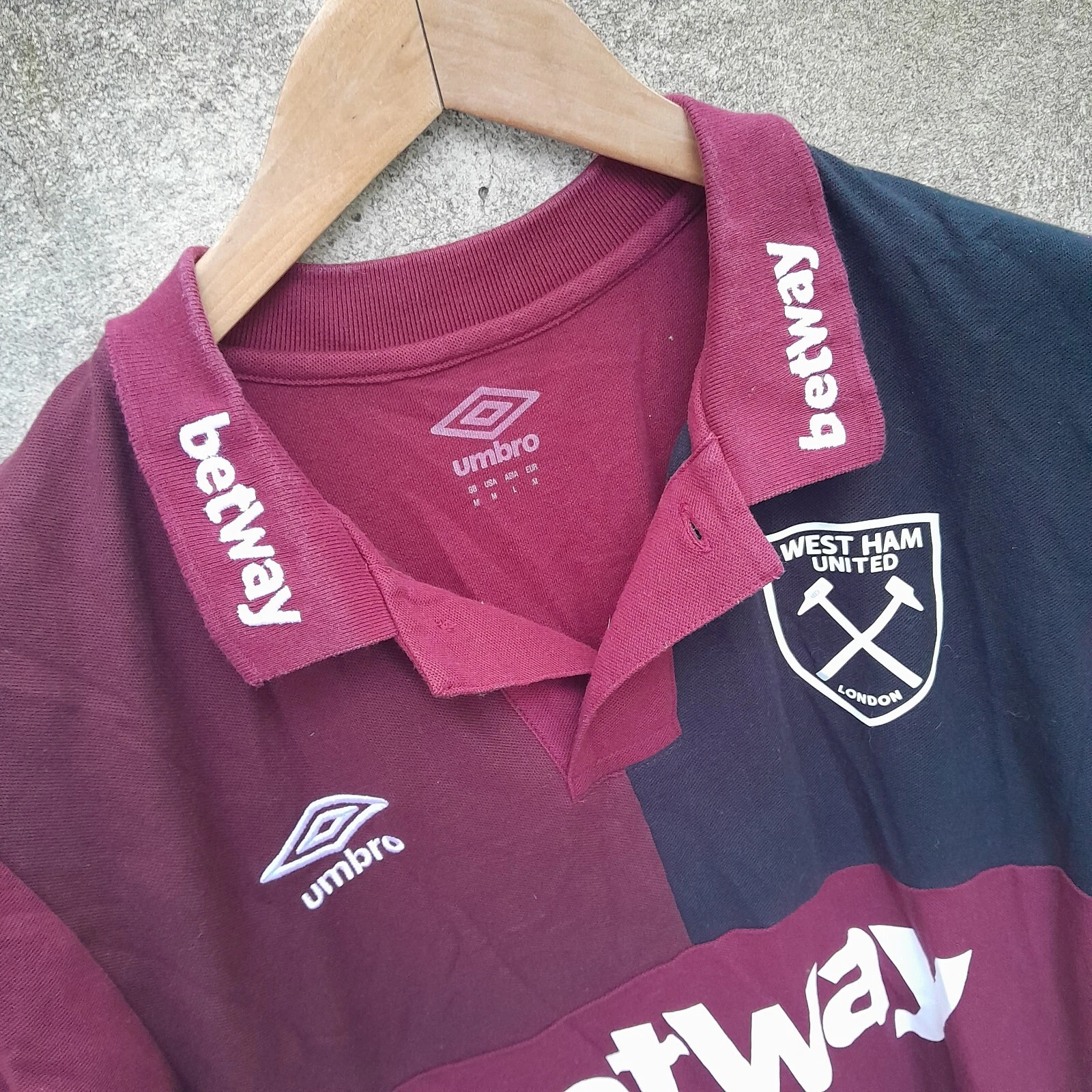 West Ham United home polo football shirt / jersey. Medium mens - Image 2