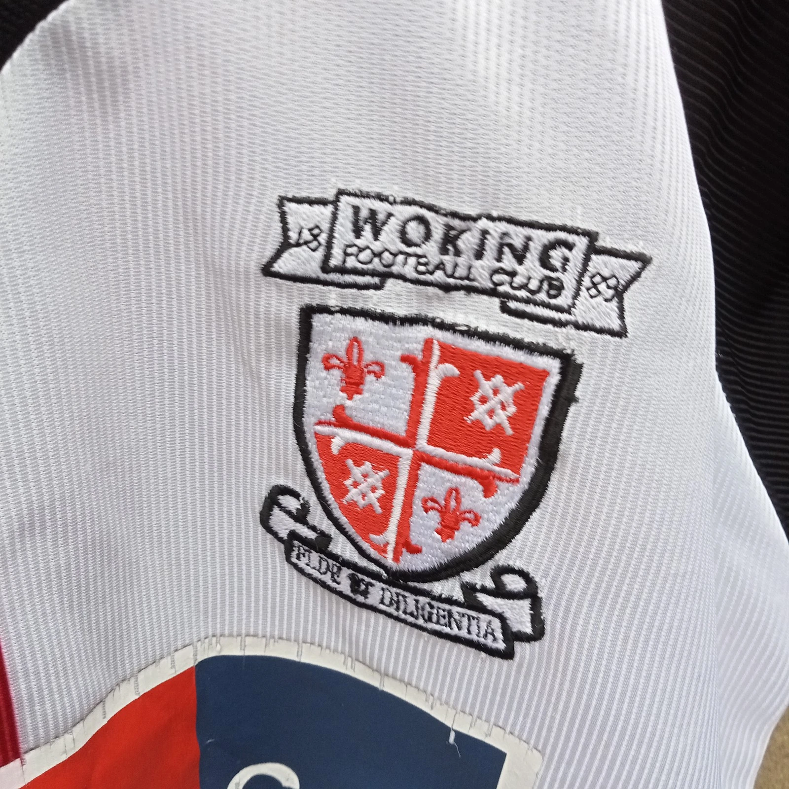 Woking 2008-09 home football shirt | jersey, Boys Large - Image 3