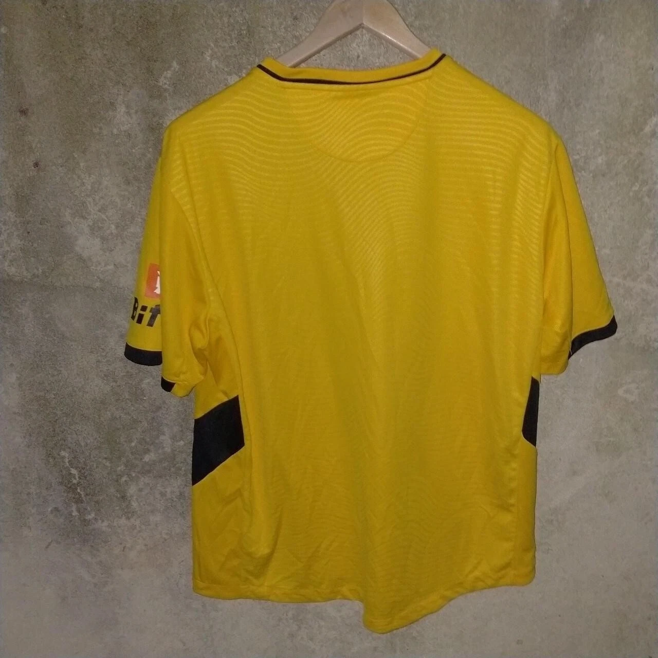 Wolverhampton Wanderers 2021-22 home football shirt / jersey. XXL mens. Wolves - Image 3