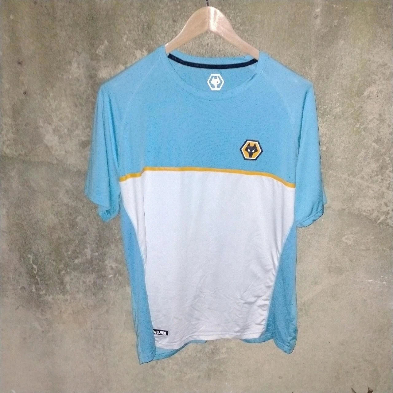 Wolverhampton Wanderers training football shirt / jersey. XXXL mens.Wolves